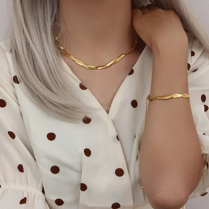 Tijdloze set met halsketting en armband