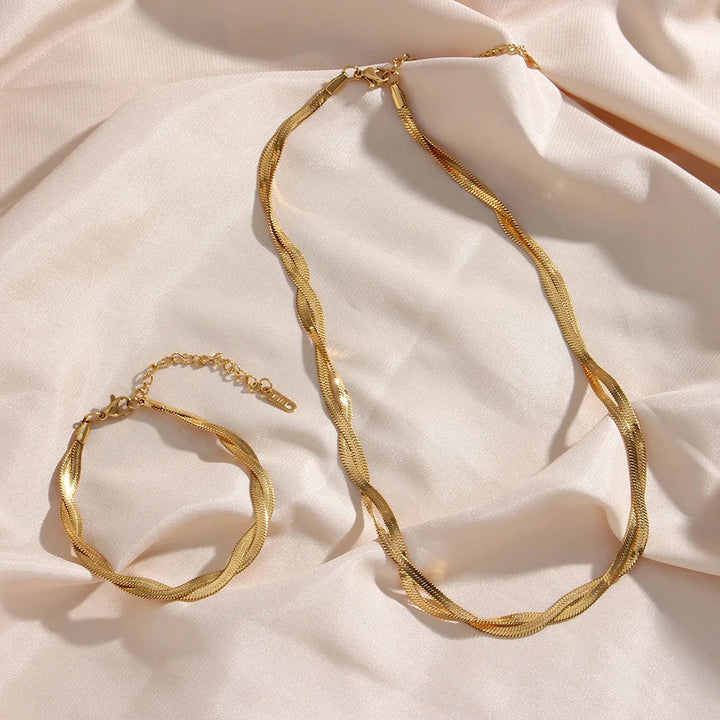 Tijdloze set met halsketting en armband
