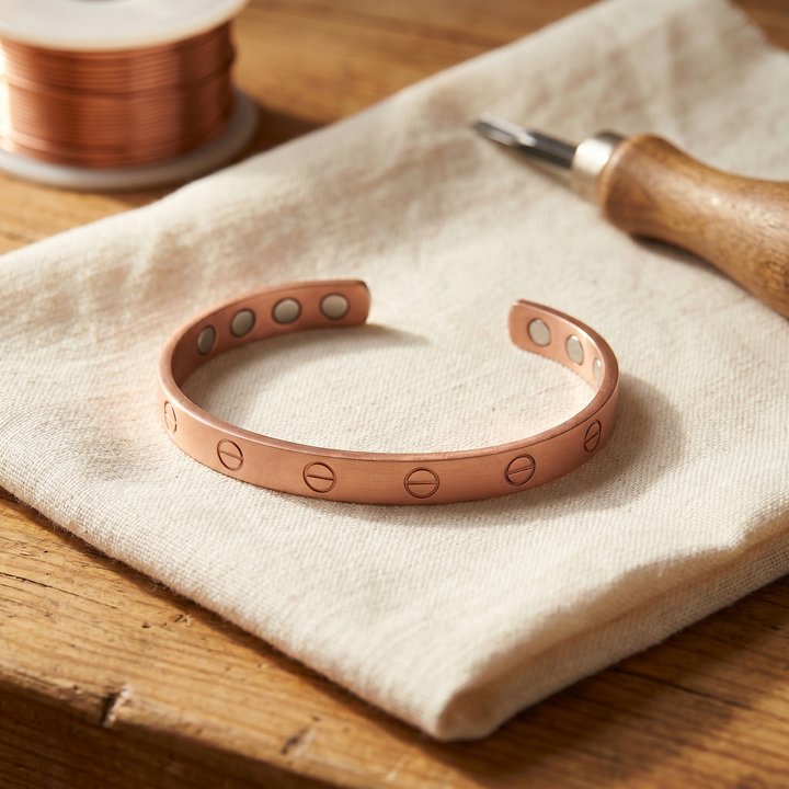 Ambachtelijke koperen armband