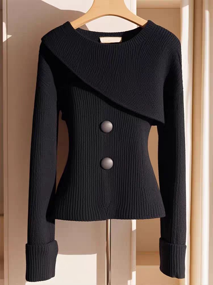 Effen zwarte pullover met ronde hals en lange mouwen